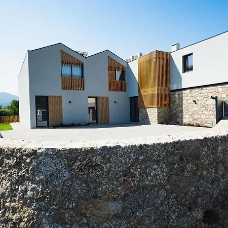 Casa Joao Eusebio 2 *